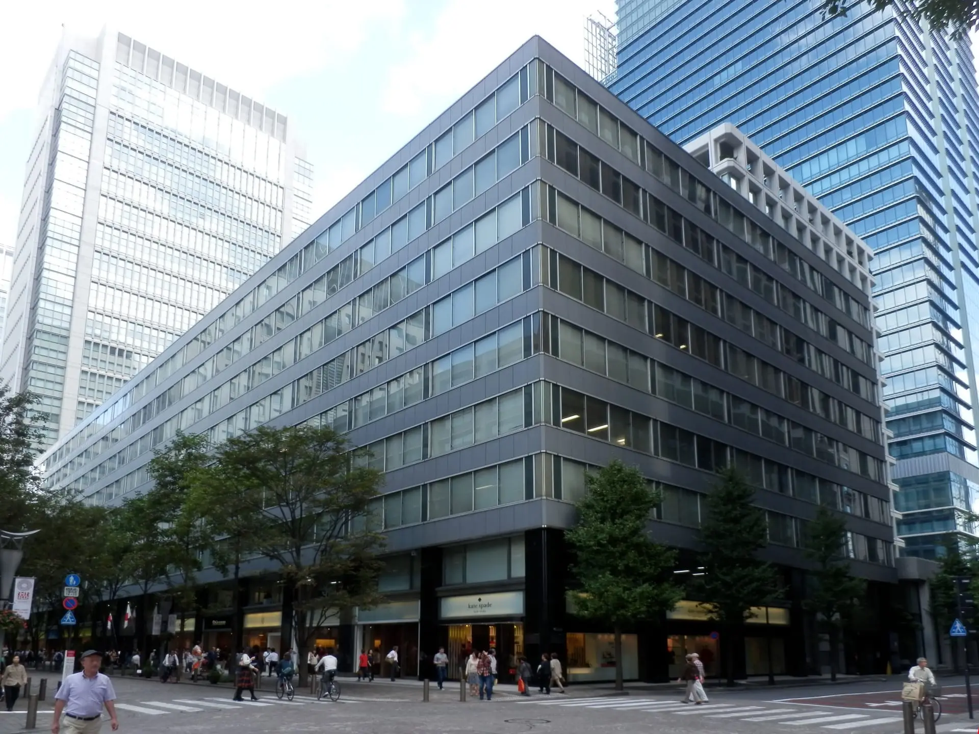 東京・丸の内のオフィスビル街